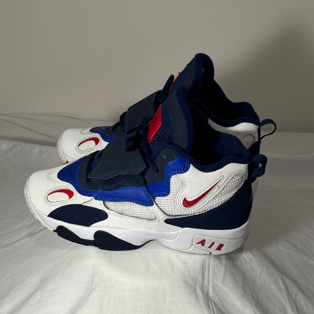 Nike Youth Size 7Y Air Max Speed Turf Giants Training Shoes White/Red/Blue